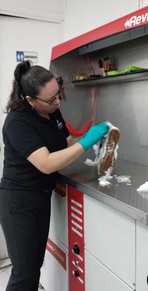 lavado profesional de calzado Pressto