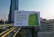 campaña Duolingo Duo is Watching
