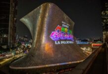 Se celebra el Mar10 Day con proyección galáctica en el Museo Soumaya celebración Mar10 Day en Museo Soumaya