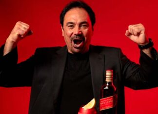 Johnnie Walker y Hugo Sánchez