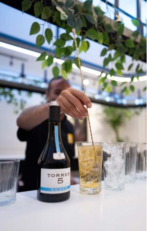 Torres 5 Dark Selection y Torres 5 Suave evolucionan la forma de disfrutar el brandy 1 Torres 5 Suave