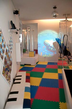 sala interactiva de estimulación infantil