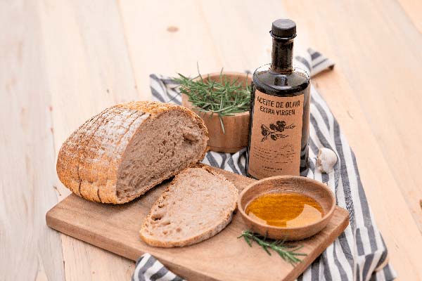 aceite-de-oliva-y-pan-de-masa-madre crecimiento empresa Estado Natural