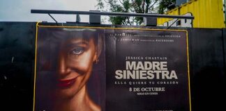 valla publicitaria película Madre Siniestra
